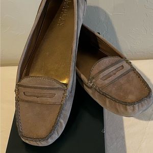 Ralph Lauren sable kidsuede driving moccasins. Size 9.5